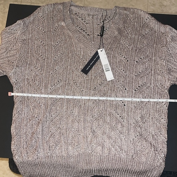 NWT Elie Tahari Pointelle Sweater. Size Large. Light Beige/Sable. - Picture 3 of 7